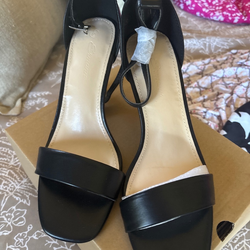 Black drew heels